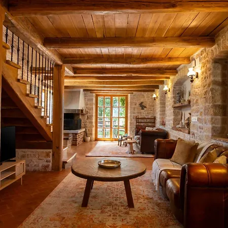 Villa Little Owl Estate - Authentic Istrian Stone